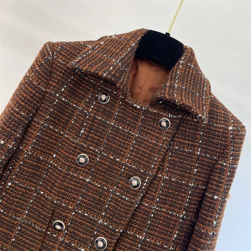 Women's jacket New outerwears autumn 2024 double breasted slim fit long sleeved top High quality wool blended plaid Women's coat